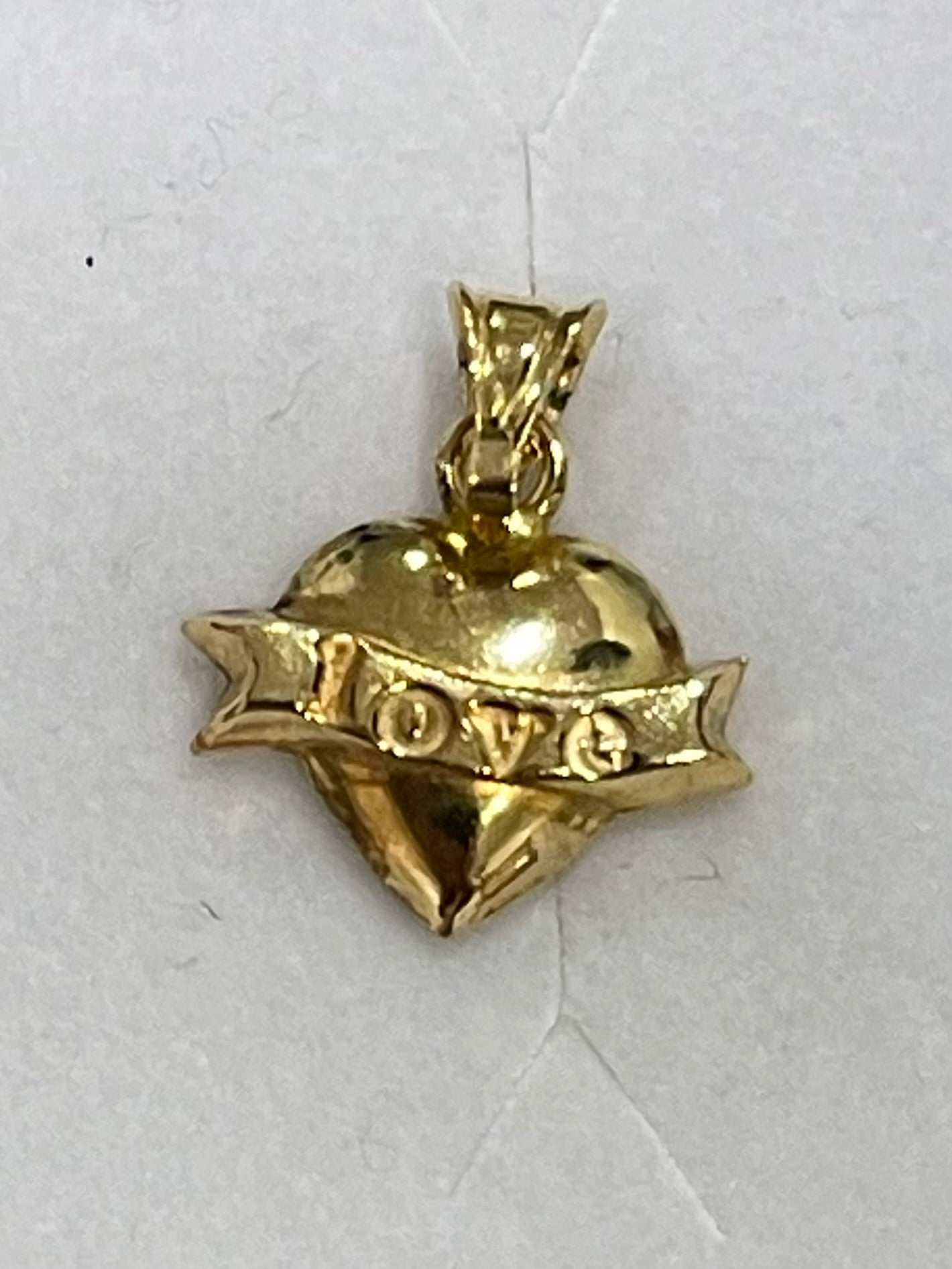 Puffed LOVE Heart Pendant - X5442