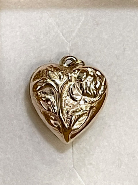 15mm Puffed Heart Rose Pendant - X5324
